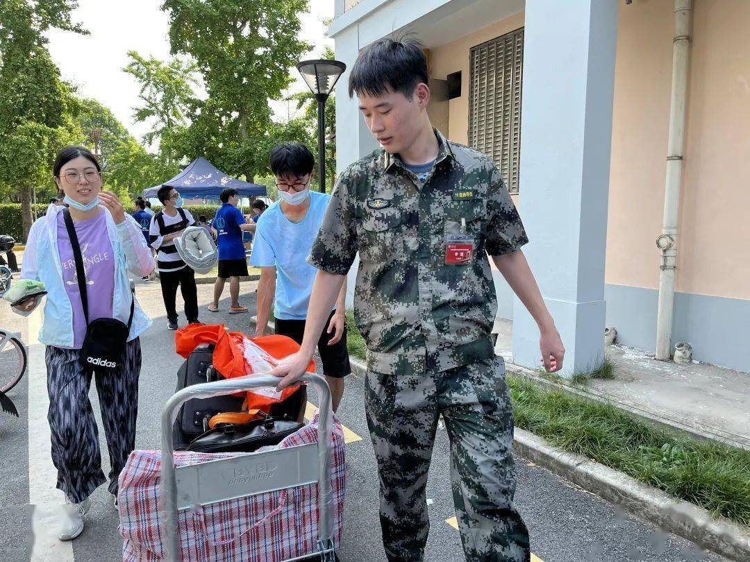 策划 赵鹏飞摄影|舒天楚 钟昊 扶霭琳 赵家宁刘宇航黄飞 刘恒 郭桐