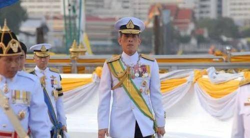 泰国国王并非是汉族后裔，为何他们都姓“郑”呢？