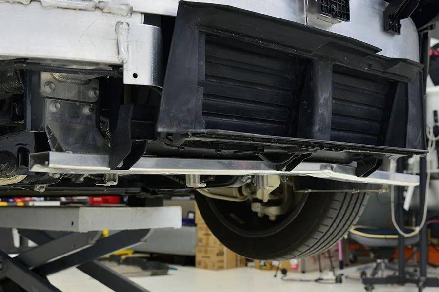 怎么给aj消毒真猛！目前最厚防撞梁，没有之一_https://www.jmylbn.com_新闻资讯_第6张