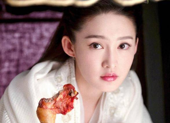 《庆余年》却未火,如今无戏可拍转当主播,每月收入几百元_刘琪奕_观众