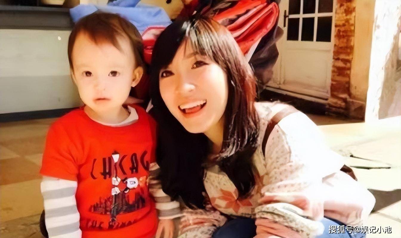 爱国歌手黄安和蔡英文"结婚,离婚"始末