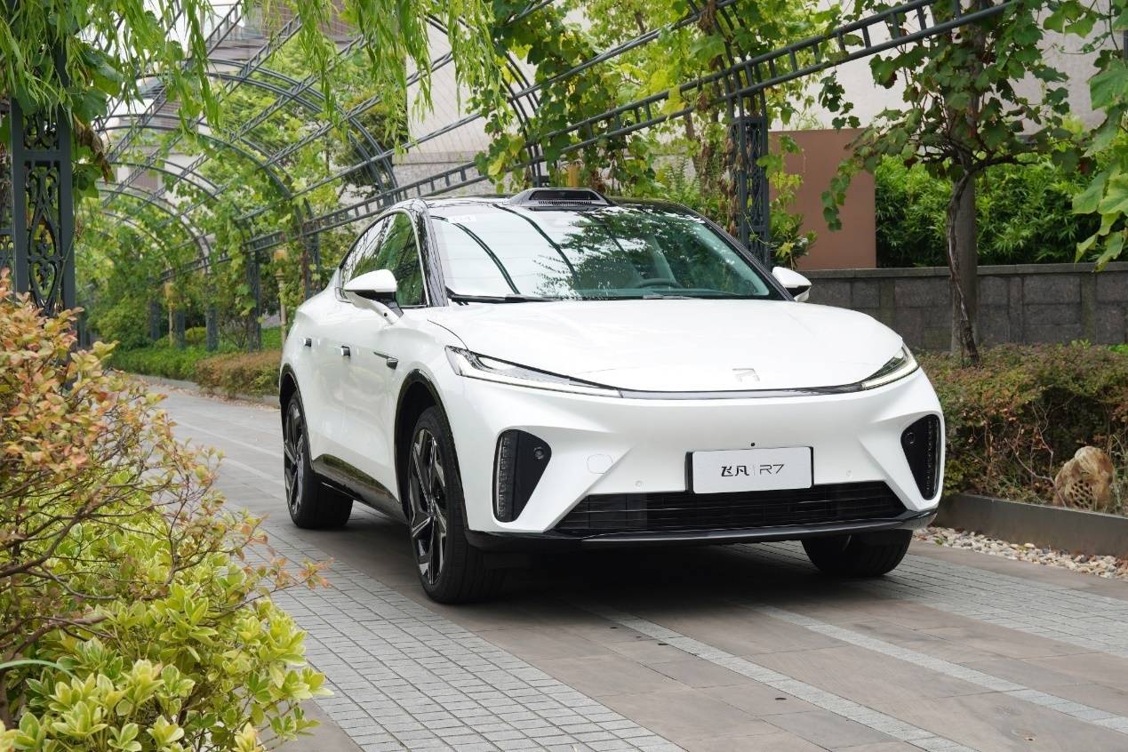 试驾上汽集团旗下的高端纯电动车飞凡r7_搜狐汽车_搜狐网