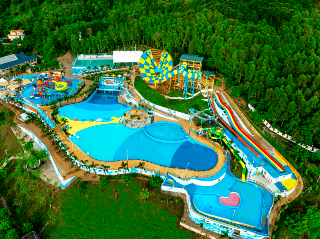 成 人水寨 | 36 0°大回环滑梯|激流海浪池
