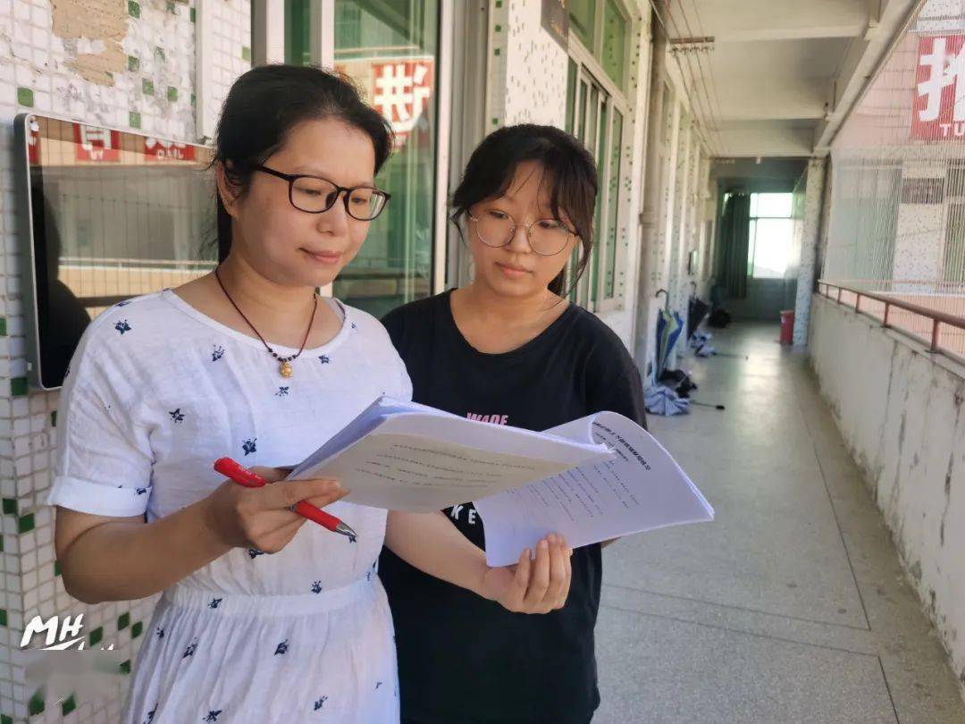 春风化雨育桃李 | 棉湖第二中学优秀老师侯春凤,在育人苗圃中不辍耕耘