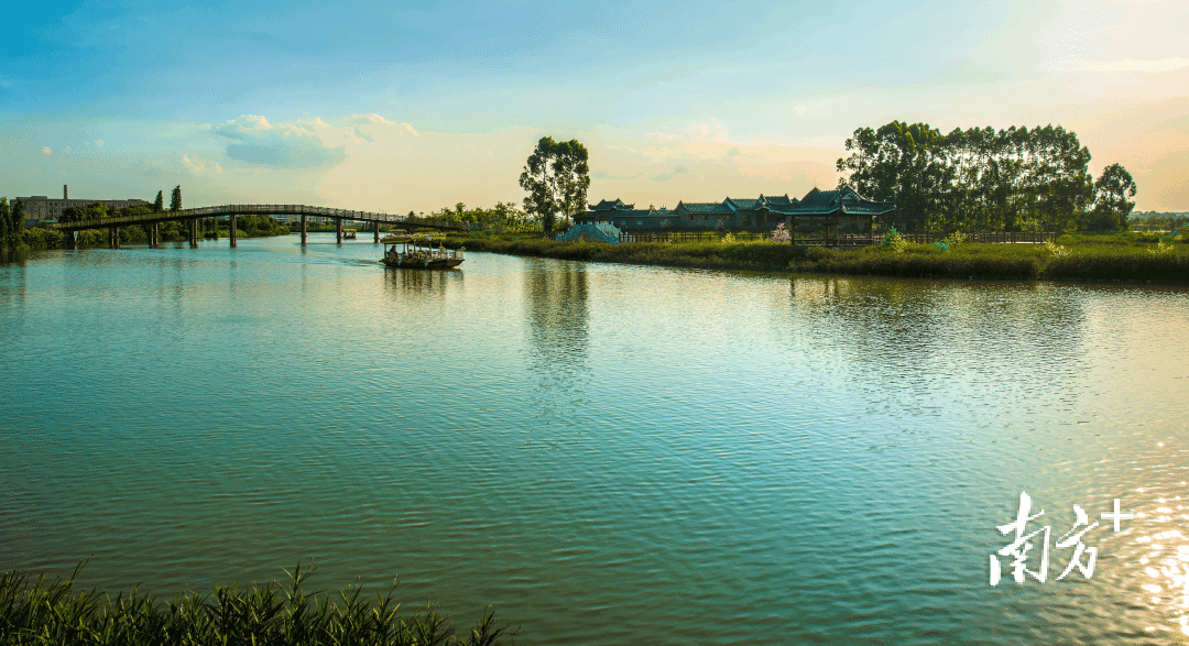 塑造"河畅,水清,岸绿,景美"的水乡风貌,再现了优美的岭南水乡田园风光