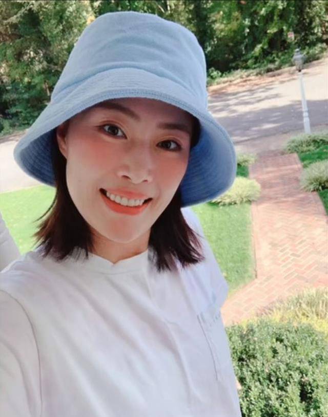 美貌出名,女排长马蕴雯为何要嫁给比他大16岁的美国助教?