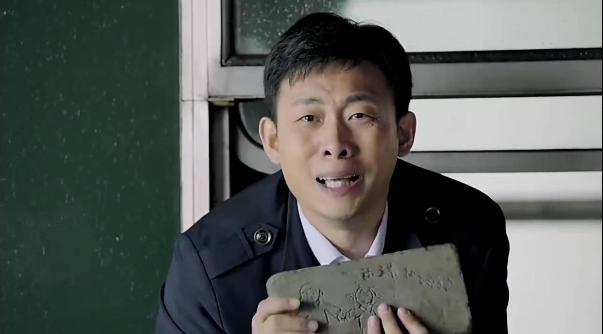 张译十年磨一剑,从"做场记"到百亿票房先生,他靠的不仅仅是演技_电影