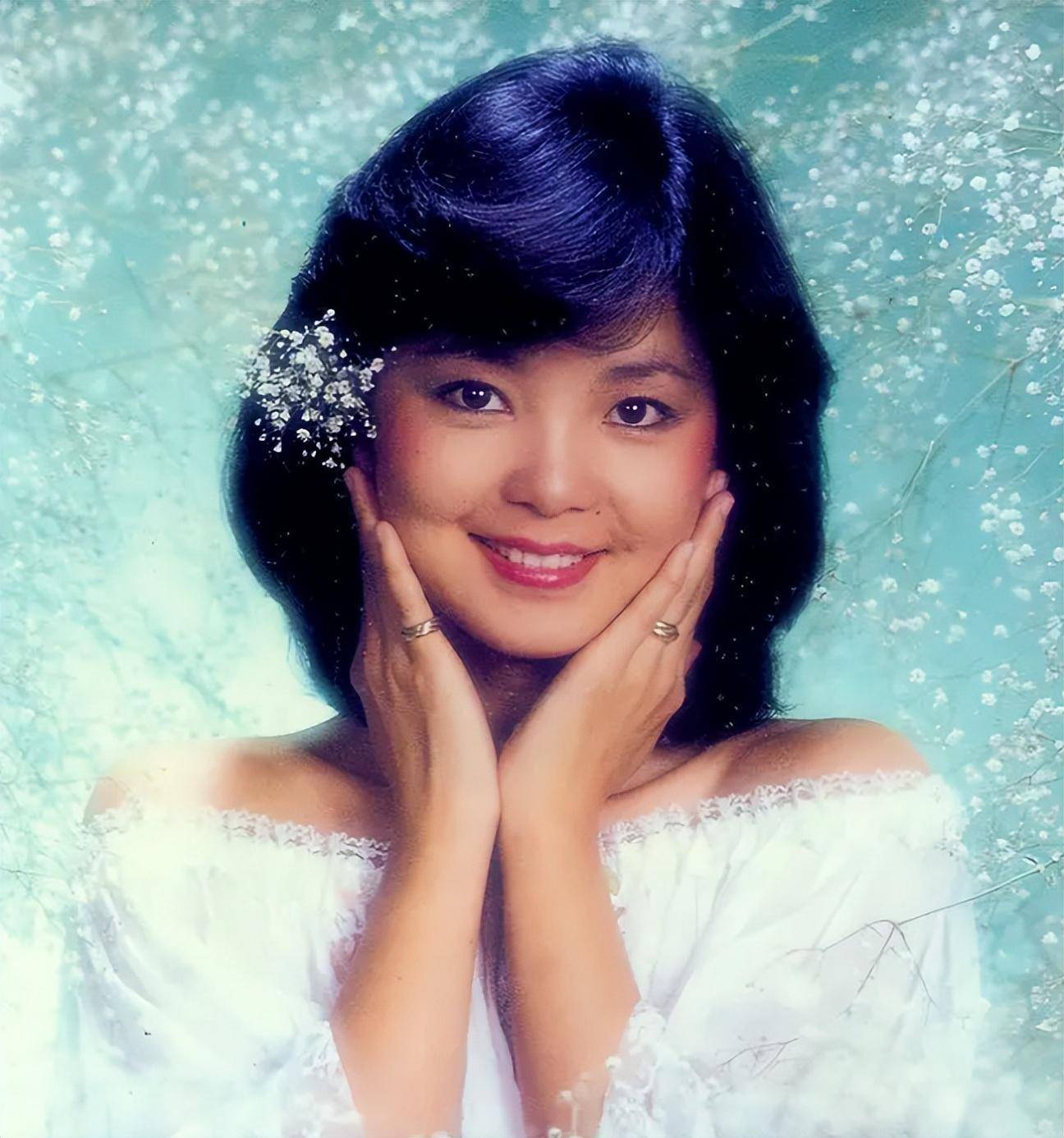 分手成龙的女人,有多优秀_邓丽君_母亲_父母