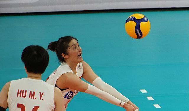 實力較弱的越南女排僅以3-2獲勝,中國女排的年輕球員壓力很大.