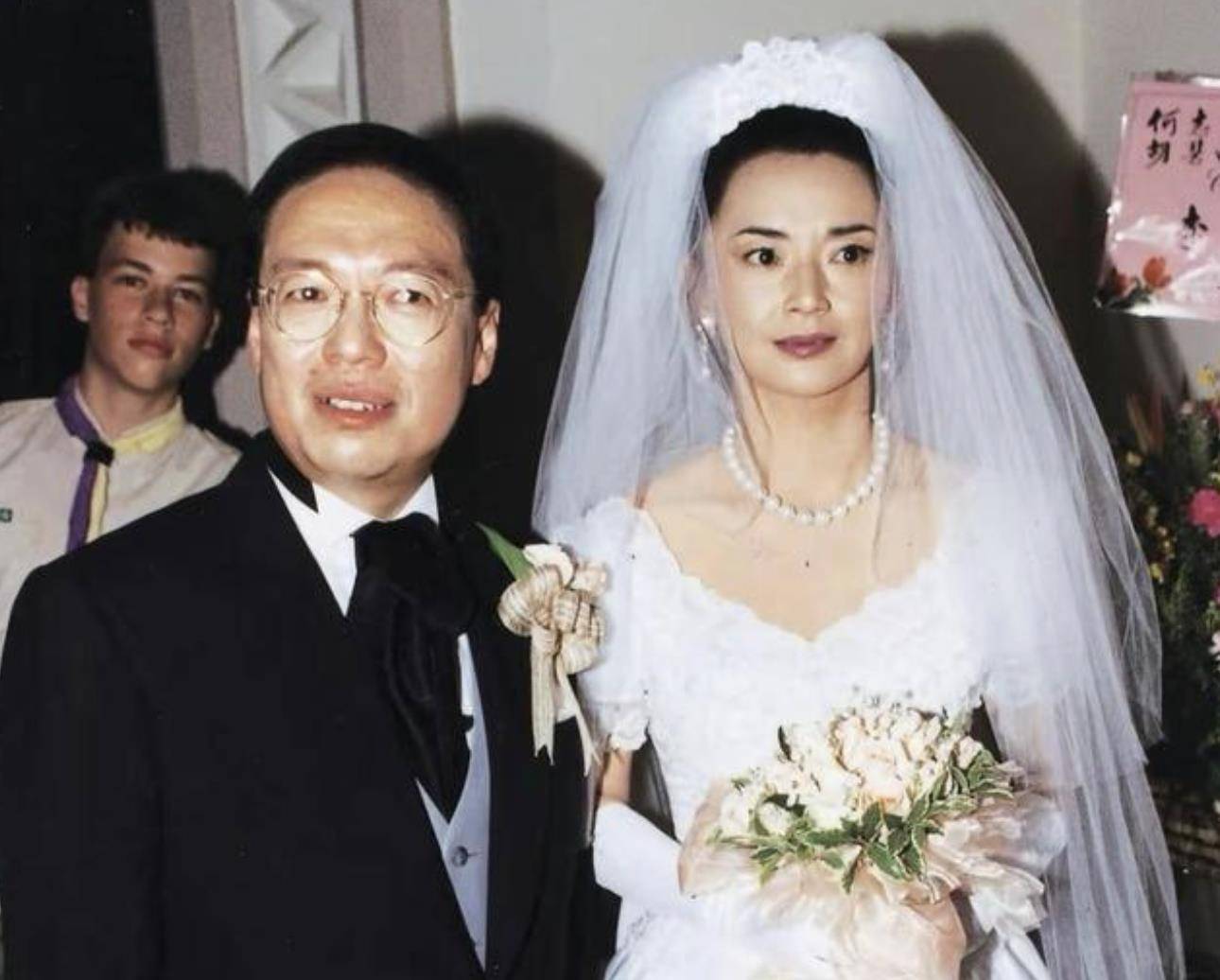 胡慧中21岁女儿恋爱:体重175斤没继承妈妈神颜,大码