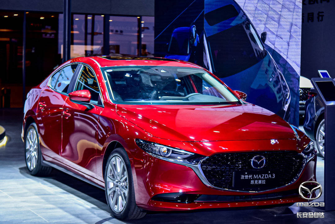 长安马自达次世代昂克赛拉,cx-30黑曜版亮相成都车展_搜狐汽车_搜狐网