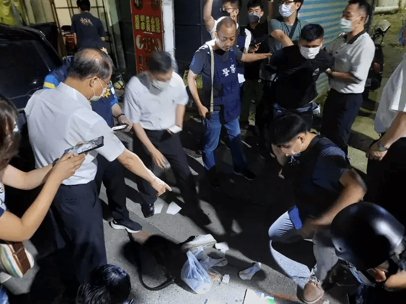台南杀警案震动台湾，有网红竟宣称“被砍死活该”，警方调查