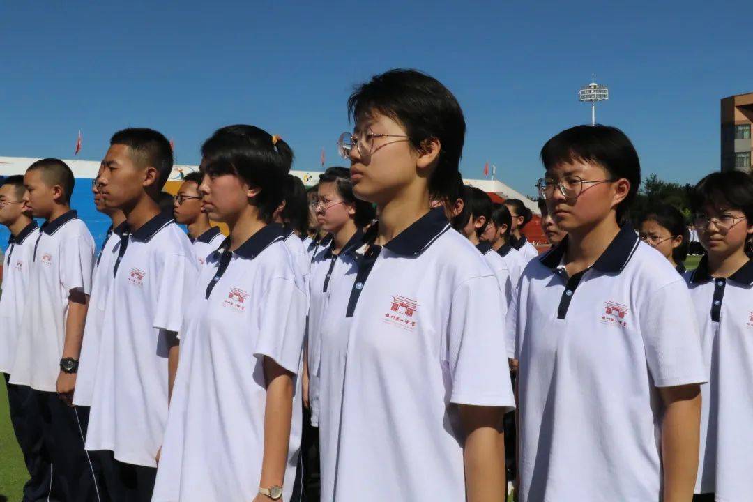 雏鹰展翅 搏击长空——忻州一中北校区高一新生军训掠影_长春航空展演