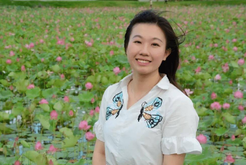 90后"无知少女"林菲,在工作时实现"三连跳",三年就任副县长_服务_升职