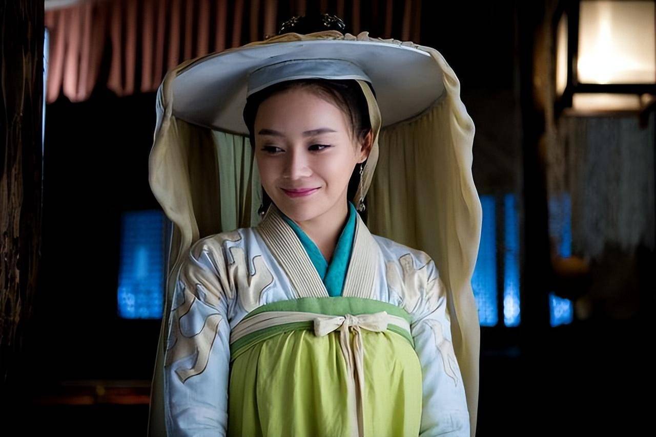 绝无仅有的武侠小说《无忧公主》:主角是个废人,却娶了2个老婆_潘幼迪