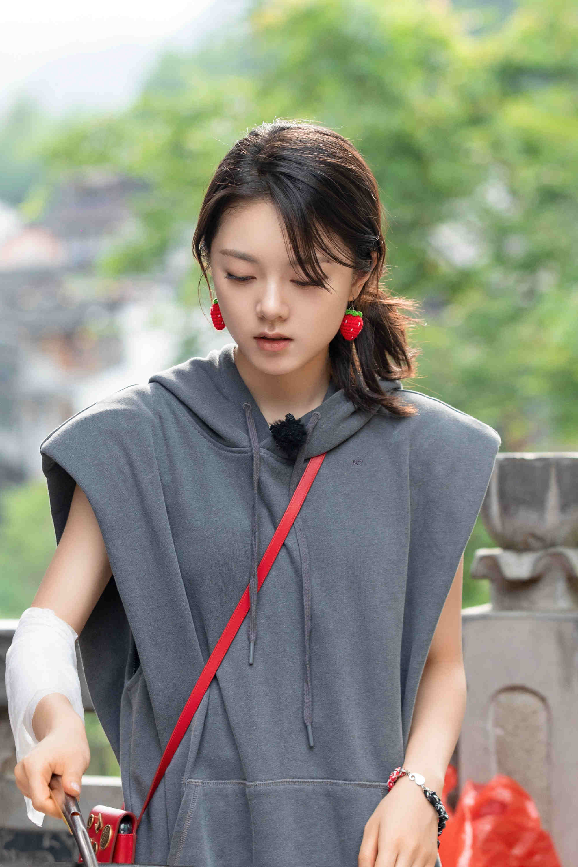 又被67赵今麦萌到!