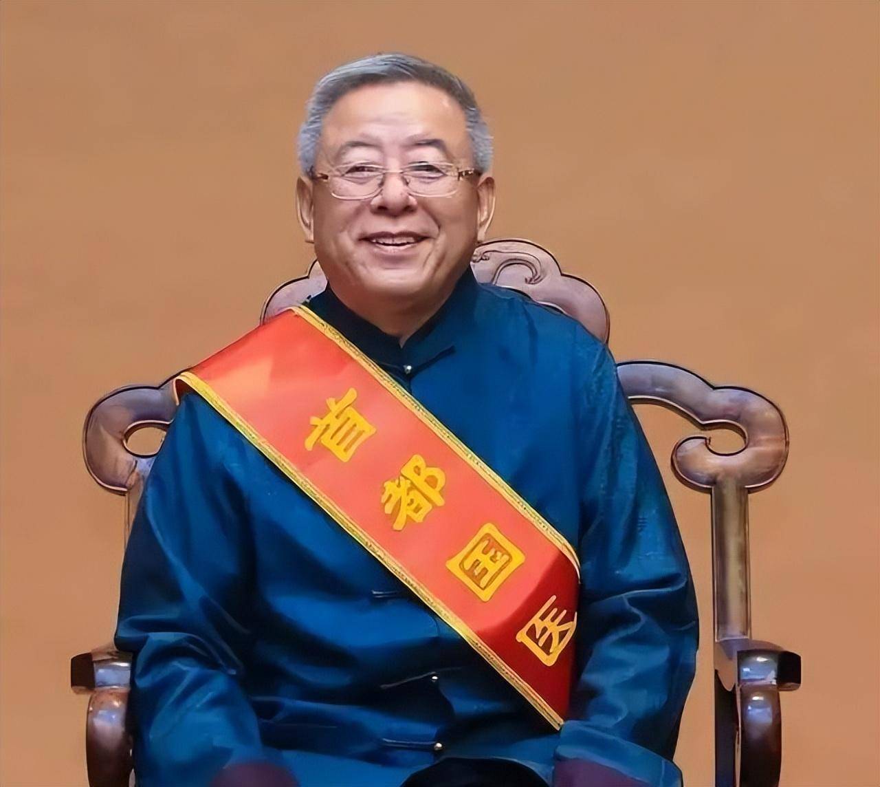 首都国医名师姜良铎,排毒养颜胶囊的发明人,他的养生