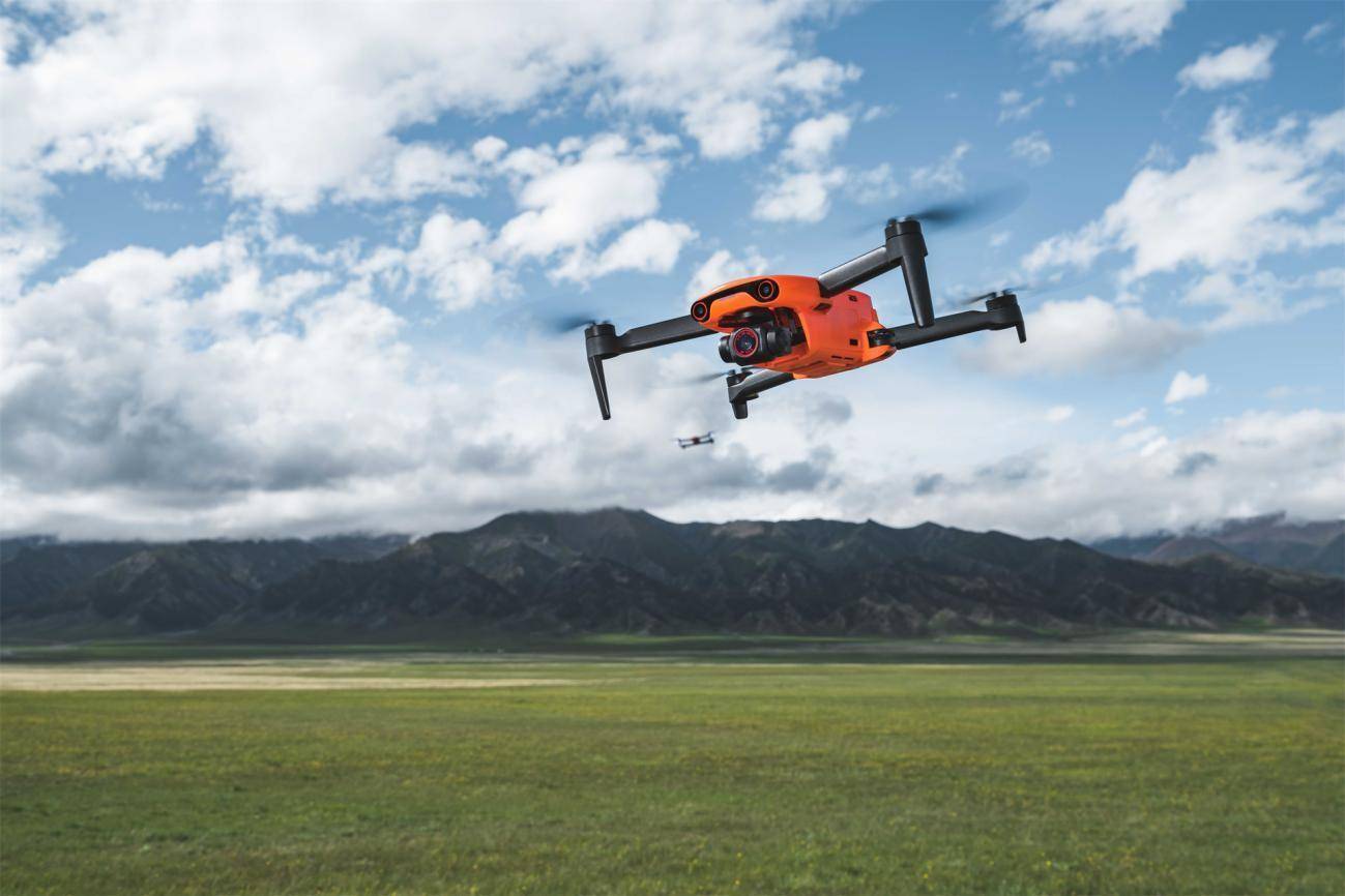 手机影像卷不动了，想要全新影像体验？试试看道通智能无人机