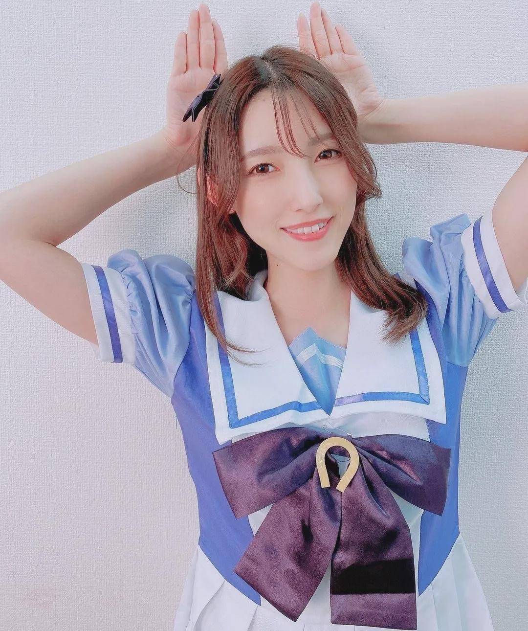 从东京热出道,逆袭成为一线女神,却又异常低调—饭冈佳柰子!