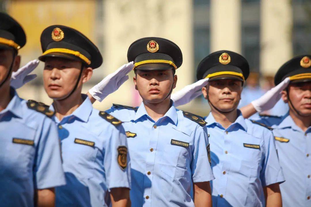 直击衢州市交通运输行政执法队伍队列会操现场._比赛_交通运输局_能力