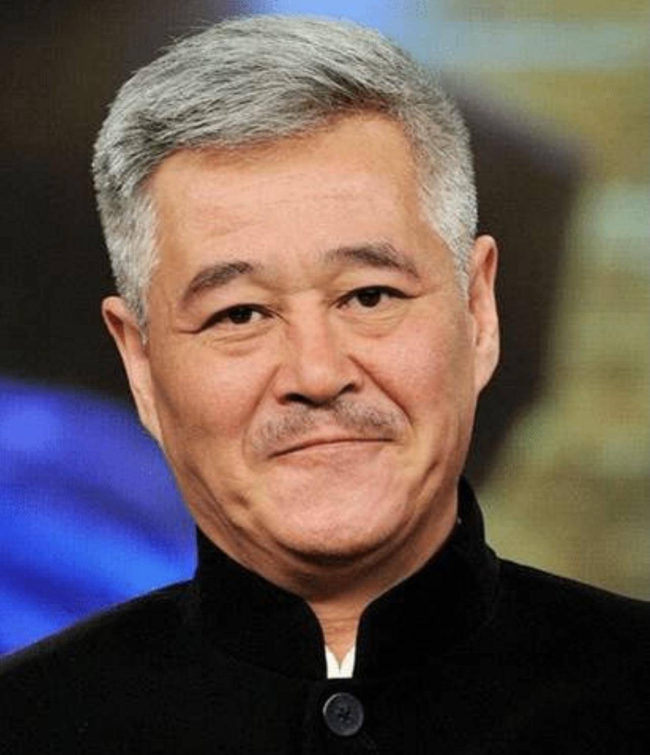 开局一手烂牌,却打出王炸气势的草根明星,我只服这3位_赵丽颖_王宝强