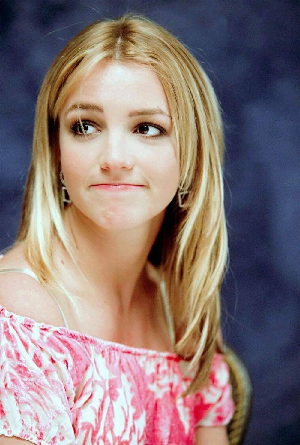 被父母毁了的明星,小甜甜布兰妮可能是最惨的吧_康复_父亲_男友