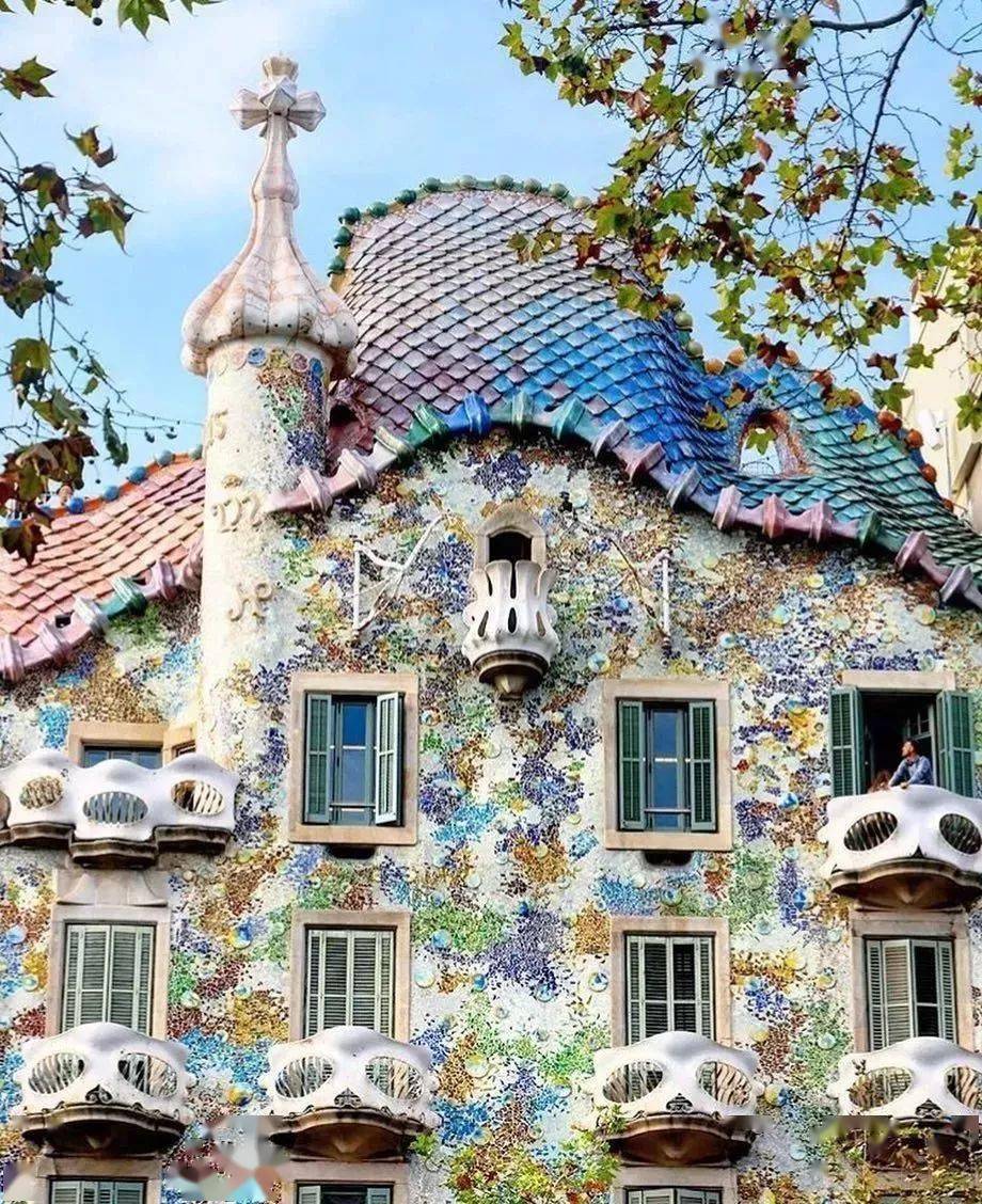 翻涌的海浪与蓝色的幻想巴特罗之家02还可以登上塔