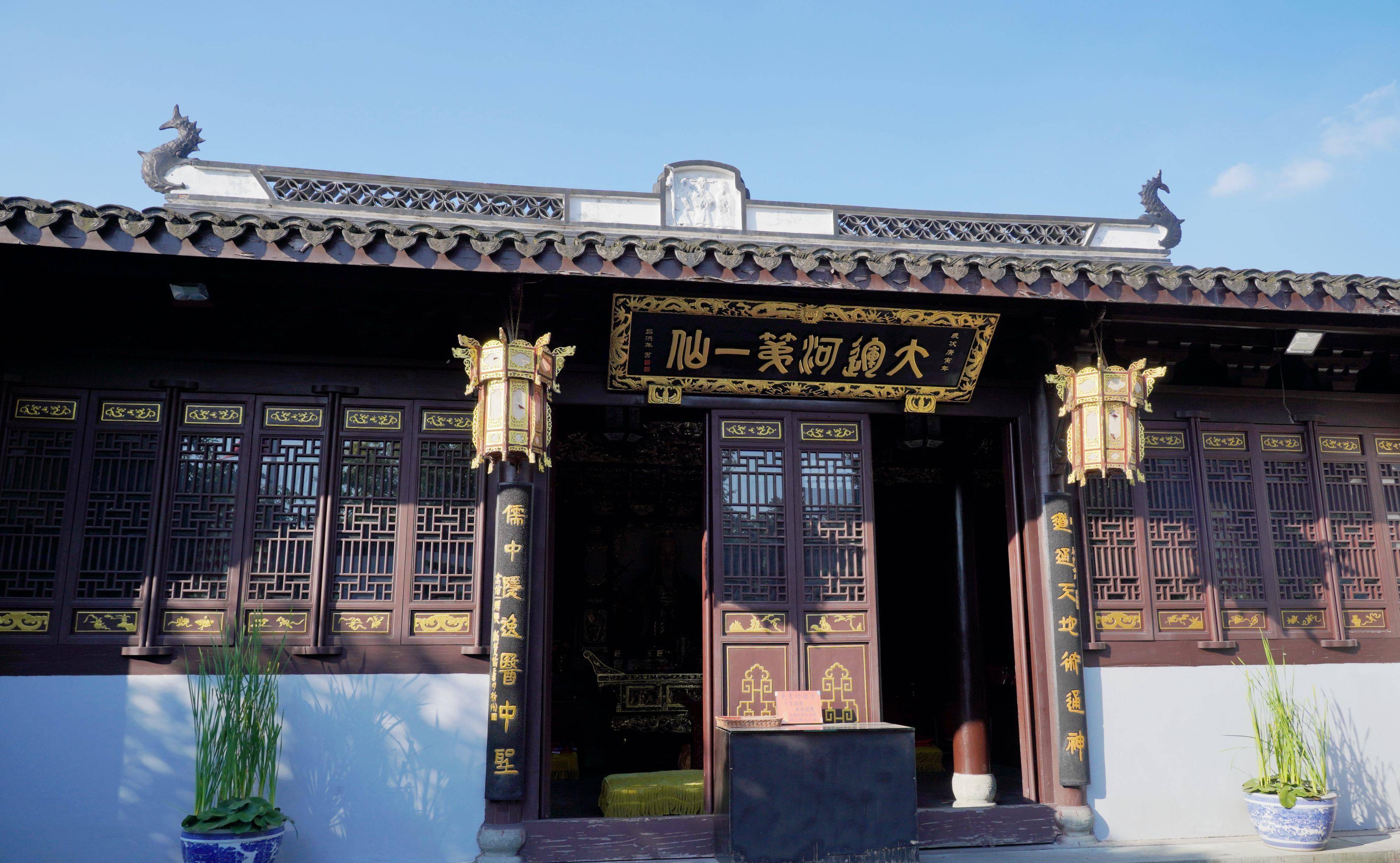 杭州这个小庙可免费上香,面积虽小,却供奉着运河第一仙_道观_张大仙