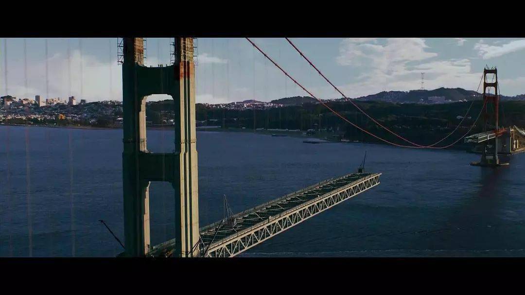 10种摧毁旧金山金门大桥的方式!你看过几种?_电影_the_meteor