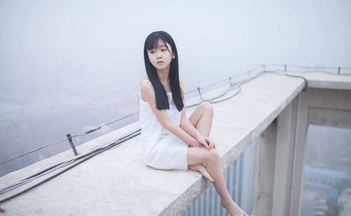 戏精网红刘婷接口鹰影音先锋_超星神4位女赛沙演员_网络红人小葡萄