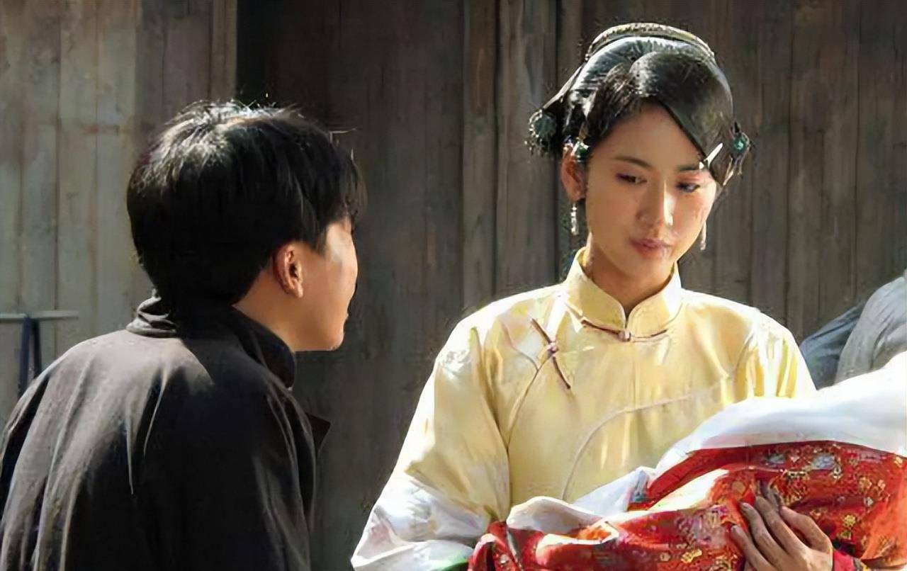 古代女子明明可以自己哺乳,富贵人家却还要请乳娘,这是为什么?