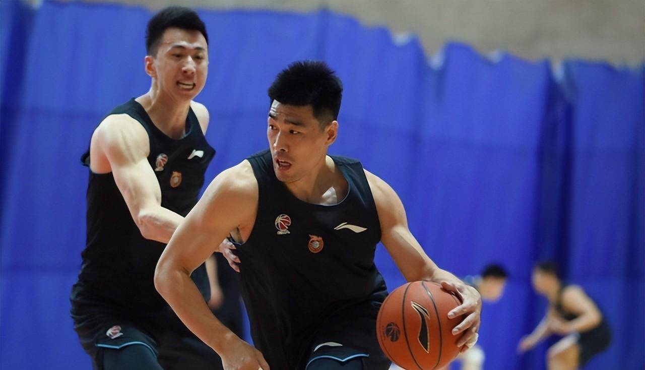 前上海男篮完成救赎,35岁拿下大合同,感谢杨学增_张春军_山西男篮