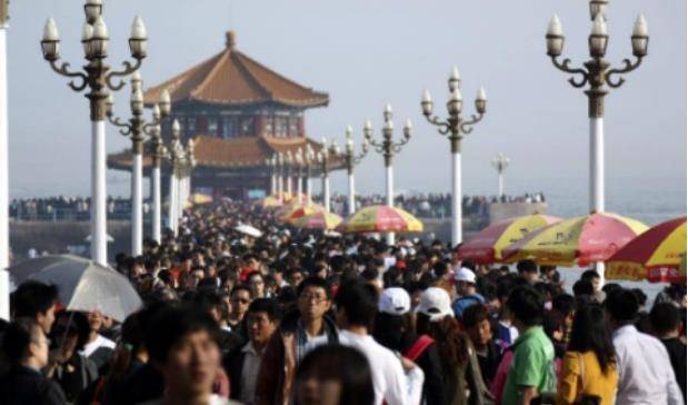 如果中国人口减去一半，只剩七亿人，将会怎样？