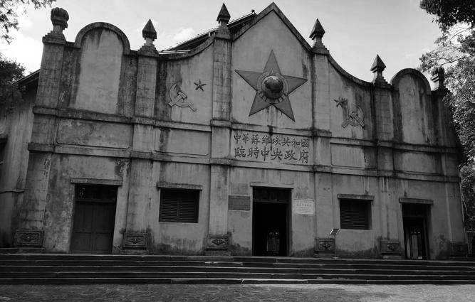 55年,云南产科医生突然被抓,原来他竟是红军最大的叛徒孔荷宠_中革军委_彭德怀_平江