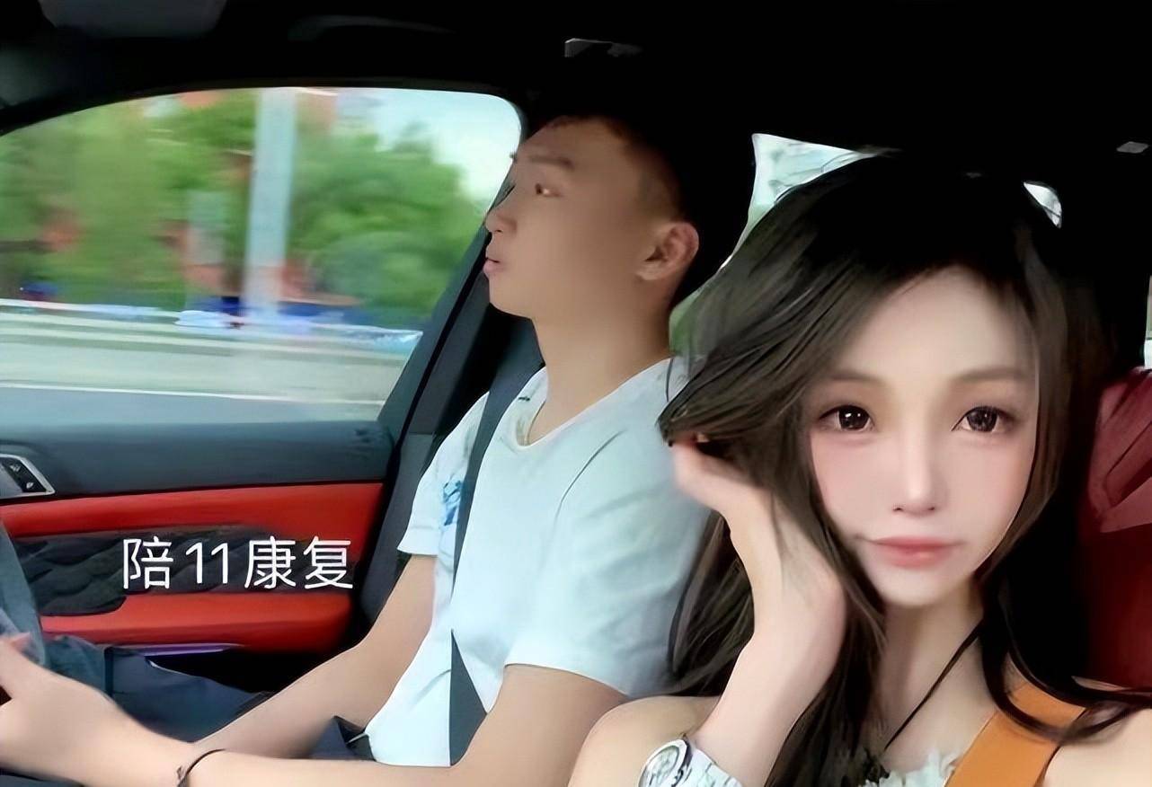 cba悍将齐麟23岁生日,女友大秀恩爱,身材超火辣,长相却引热议_麒麟