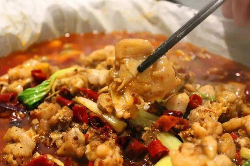 罗定这家餐厅,4种吃到停不下来的纸包牛蛙,你都吃过了吗?