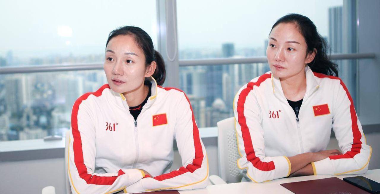 也出现出非常出色的运动员,其中最出名的应该就是蒋文文和蒋婷婷这对