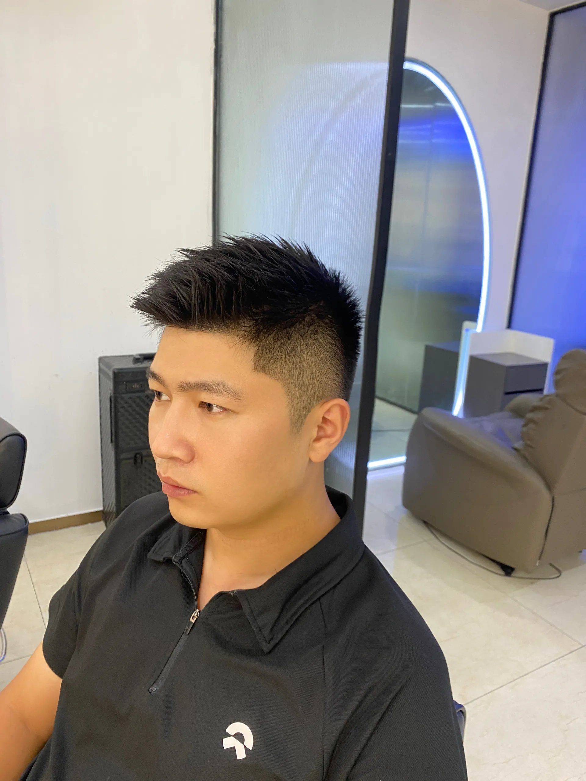 男士发型别乱剪试试这14款帅的不后悔