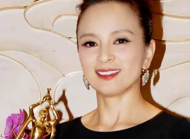 东方闻樱:在《红楼梦》中是探春也是导演,只喜欢跟陈晓旭玩_王扶林