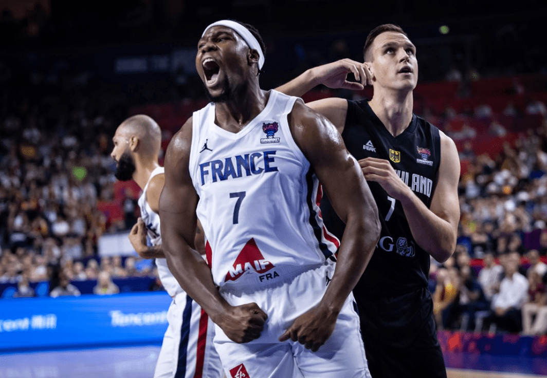 男篮欧洲杯首日:德国险胜法国 西班牙双星闪耀迎大胜_篮板_助攻_比赛