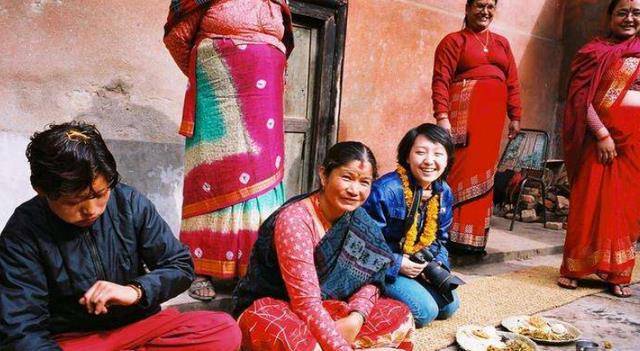 尼泊尔一妻多夫制图片