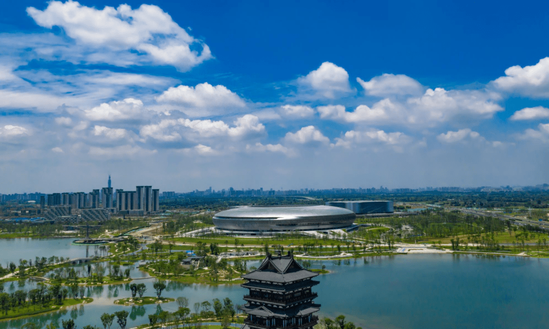 成都经开区(龙泉驿区)获评" 国际化高质量发展环境建设标杆园区"!