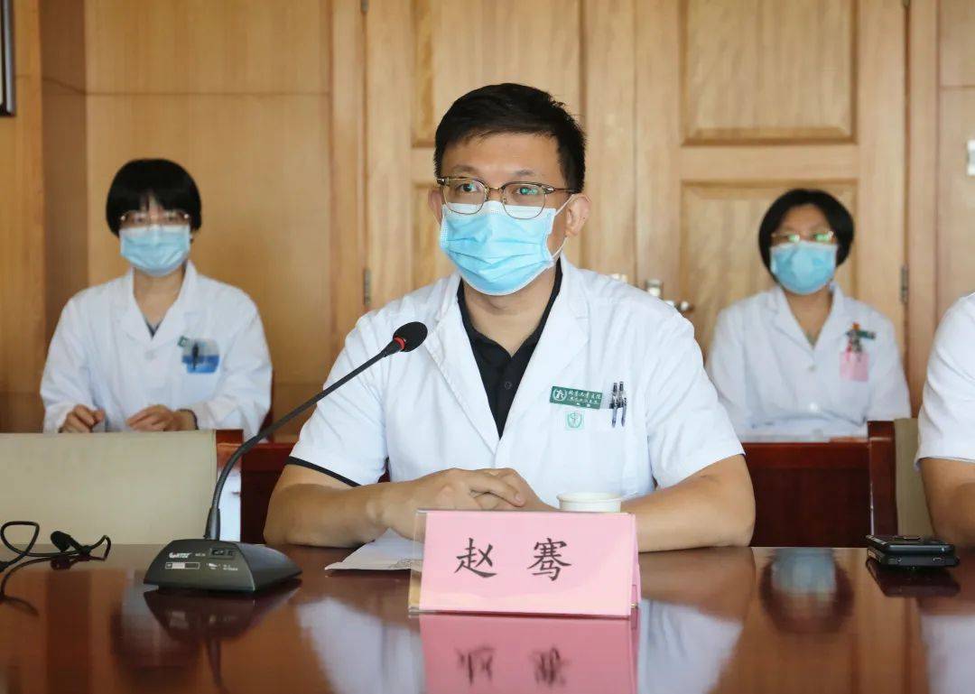 科长景郁郁,北京儿童医院顺义妇儿医院副院长贾晨光,中医科主任赵骞