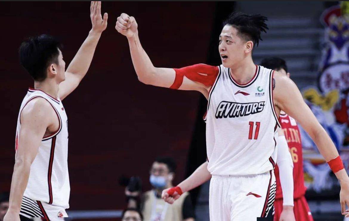 沈梓捷复赛以来贡献超强内线统治力,只有nba才是他的极限_能力_吉林