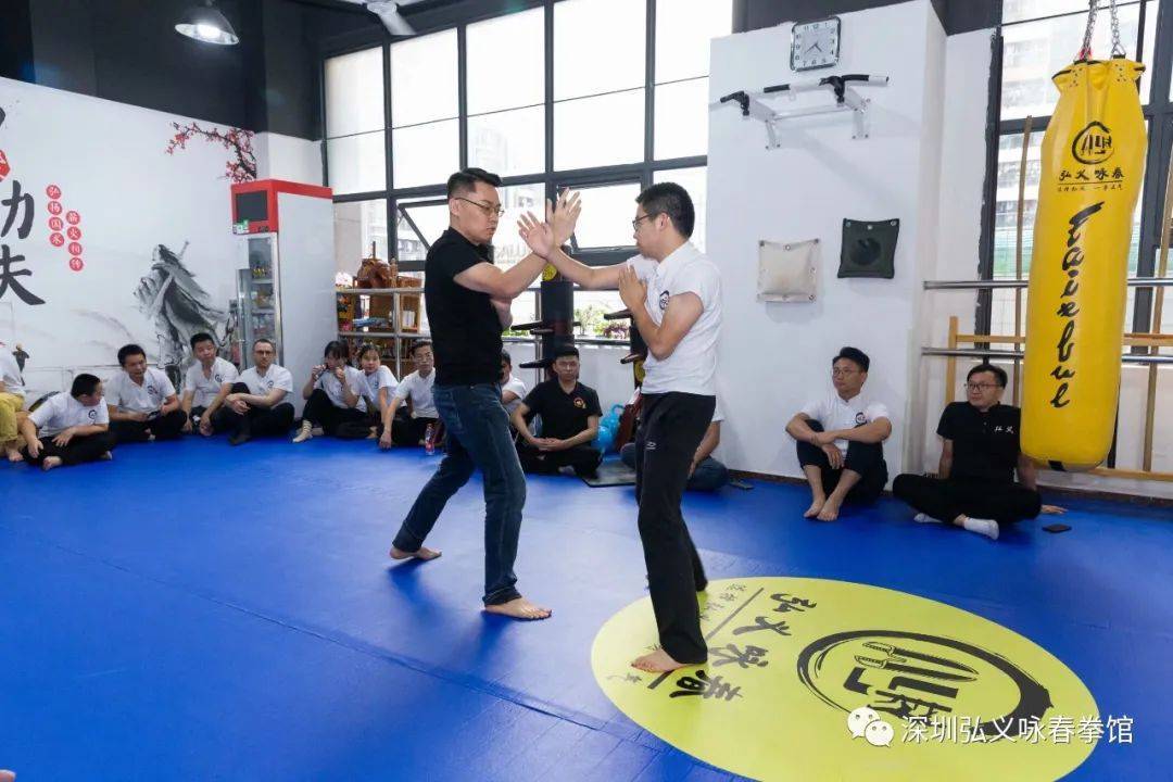深圳都市人提升自我的一种方式：学习咏春拳
