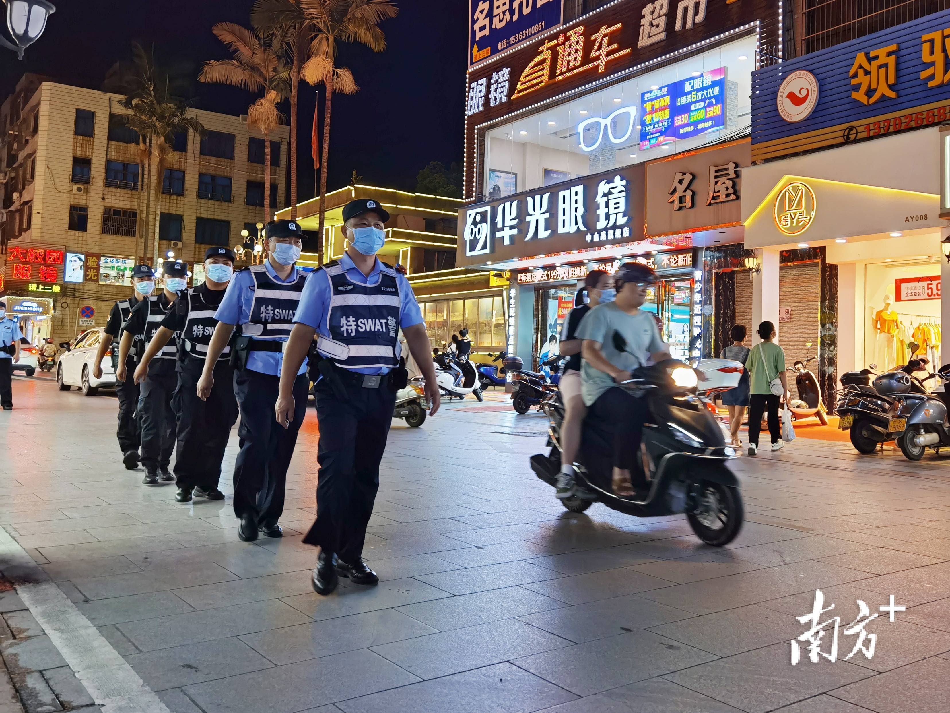 建立24小时全天候巡控体系，最大限度将警力摆上街面 “大巡防”守护平安高州_巡逻_防控_工作