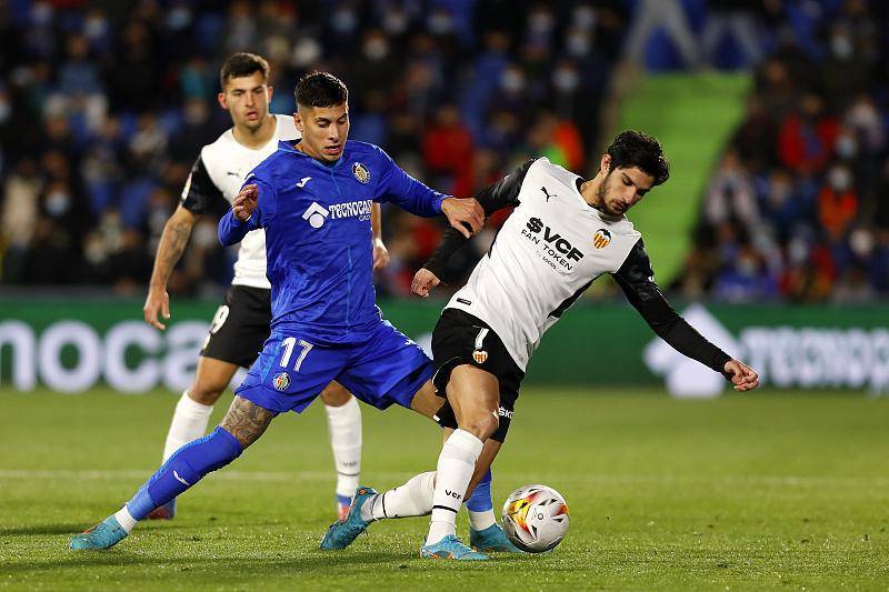 西甲:瓦伦西亚vs赫塔菲,两支哑火球队的交锋,会是一场闷平吗?