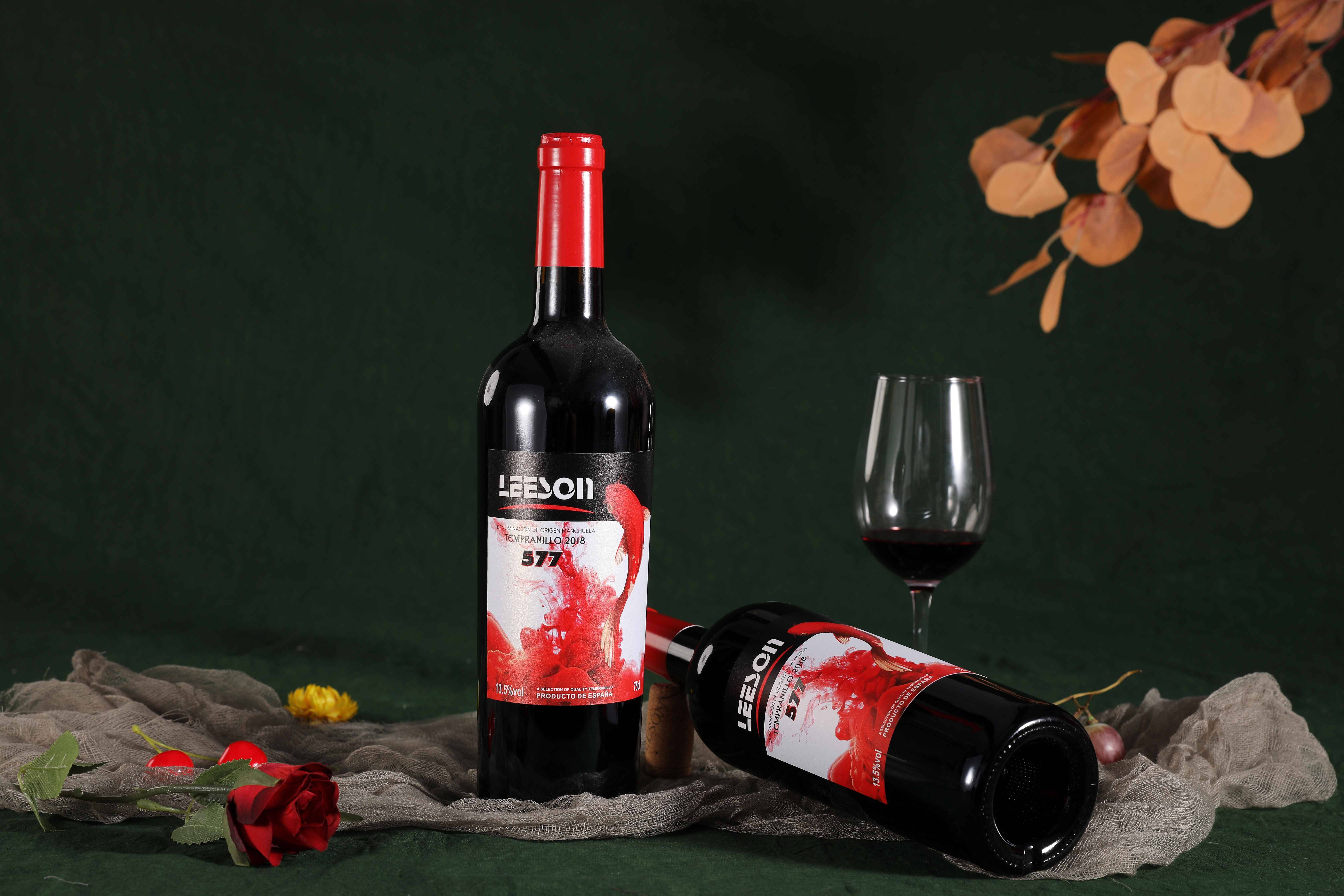 雷盛红酒夜光杯,葡萄酒香留唇间_销售_消费者_进行