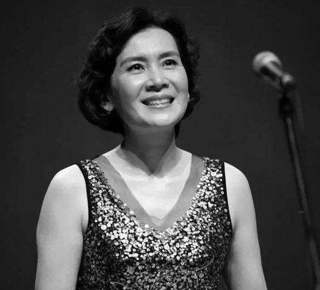 她是国家一级演员,为拍戏与老公离婚,今孤独终老_肖雄_事业_时候