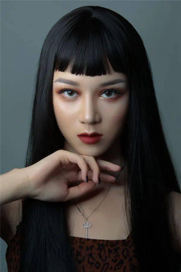 暗黑厌世少女妆,今年初秋最流行的颓废美_步骤_内眼角_眼影